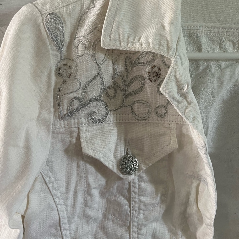 Chico's Platinum Y2K White Denim Jacket with Beaded Detailing - Picture 3 of 9